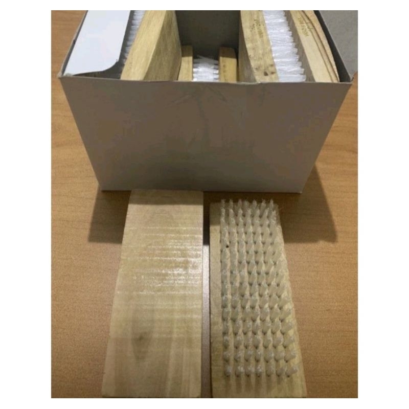 Sikat kayu, sikat baju gagang kayu