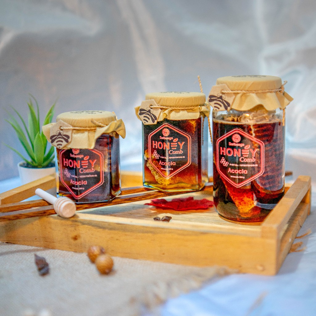 

Honey Comb Acacia Saribunga Grade A+ - Madu Sarang Akacia Grade A+ - Madu Sarang Alami 100% Grade A+