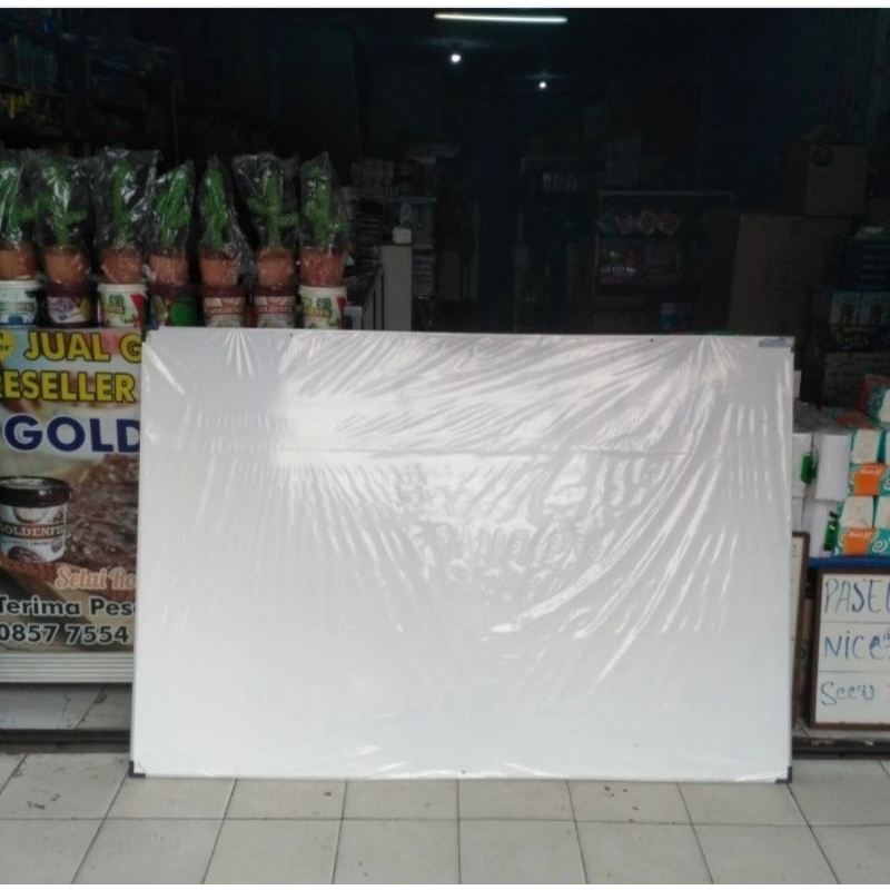 

Cemerlang White Board Single Face Non-Magnet 100 cm x 120 cm / Papan Tulis.