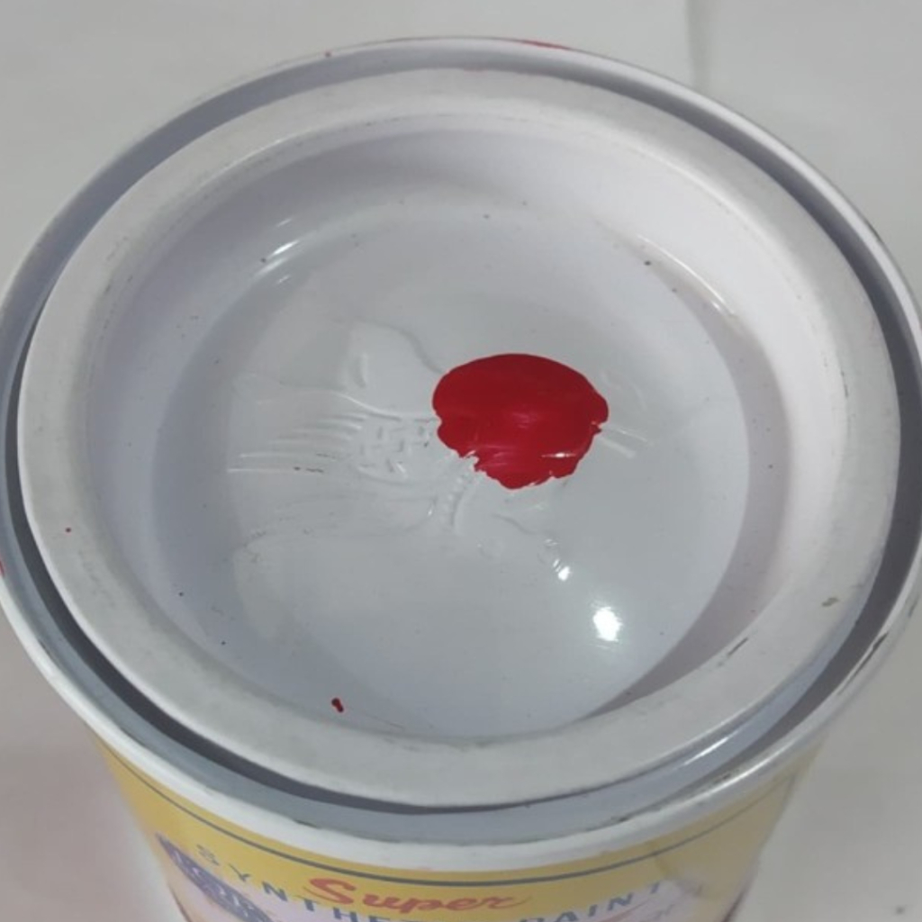 

Cat Minyak Kayu Besi 928 Signal Red Merah Cap Kuda Terbang 100 ml Synthetic Paint Gloss Pewarna