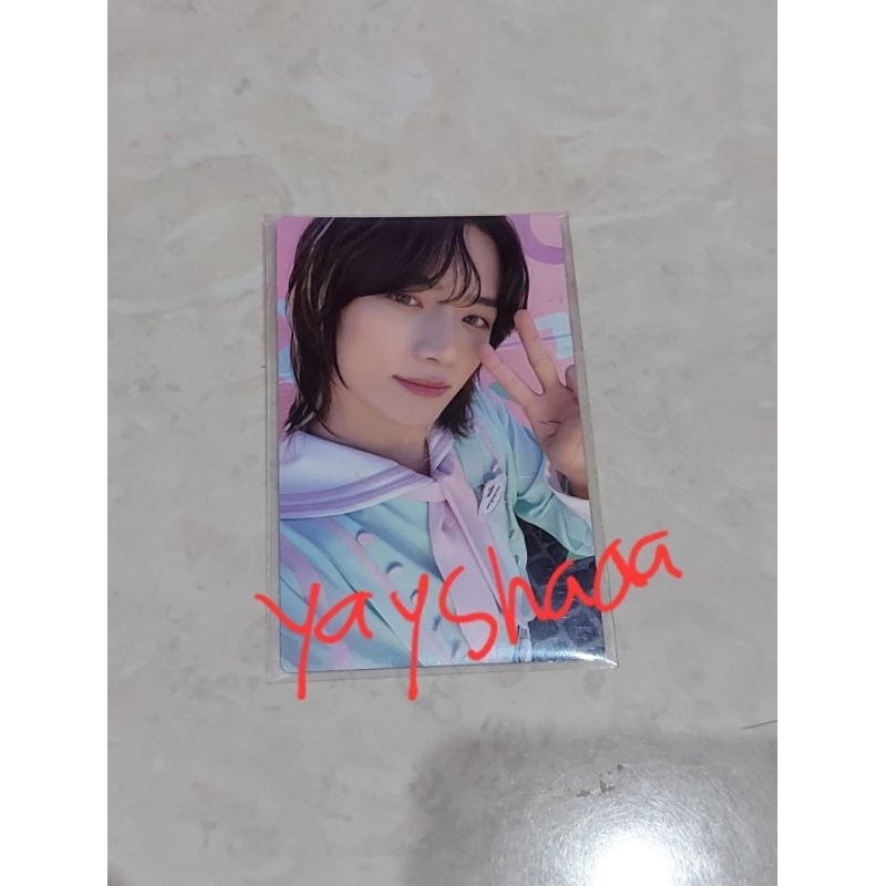 Photocard TXT Beomgyu season greetings sg 2022 Choi Beomgyu rambut panjang