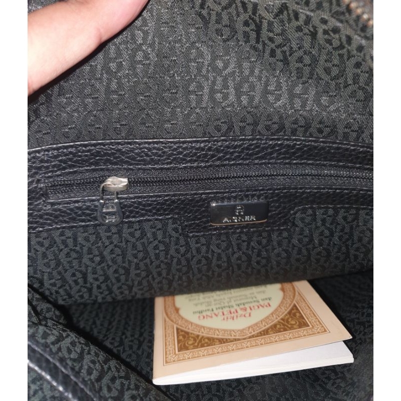 Selempang Aigner second original jarang langka