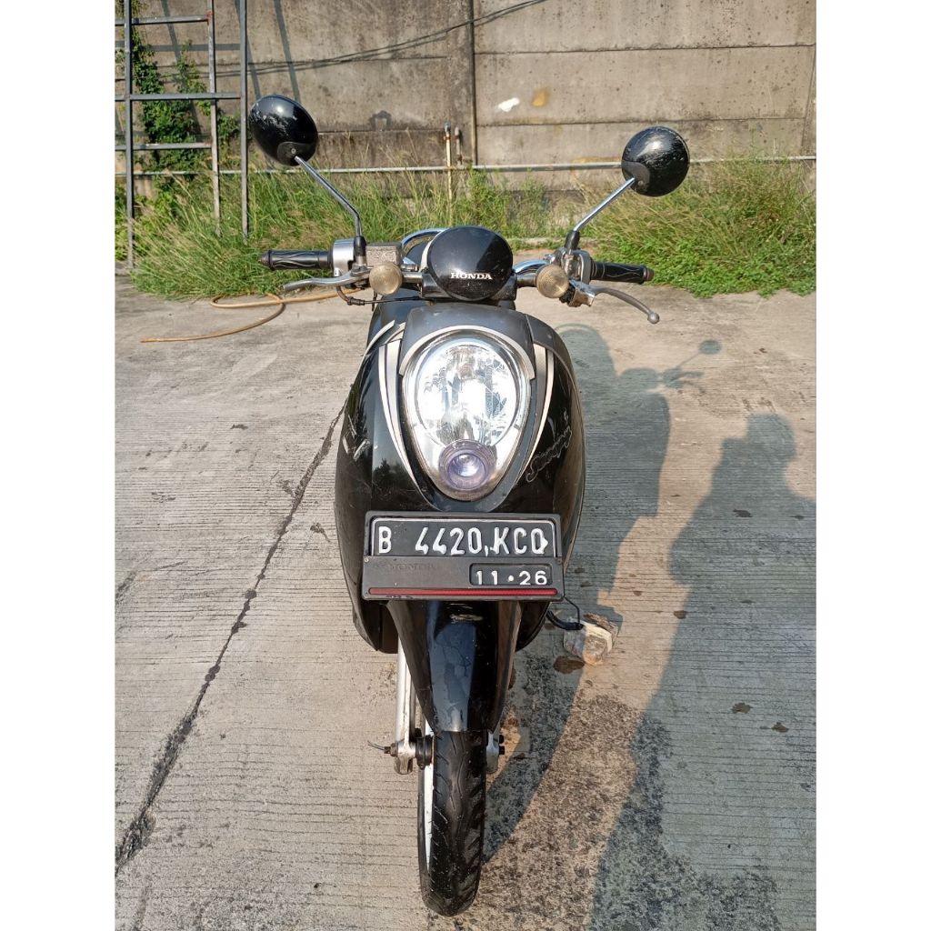 HONDA SCOOPY 2011