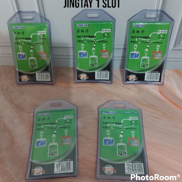 

Stock Limited Id Card Holder Transparan 1pc Tempat Id karet 1 Slot T14 Casing Karet Bening1 kartu