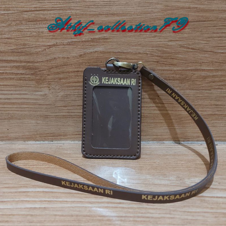 

KODE I83B Tempat Id Card Kejaksaan RI Kulit Holder Id Card Kulit Kejaksaan RI Kalung