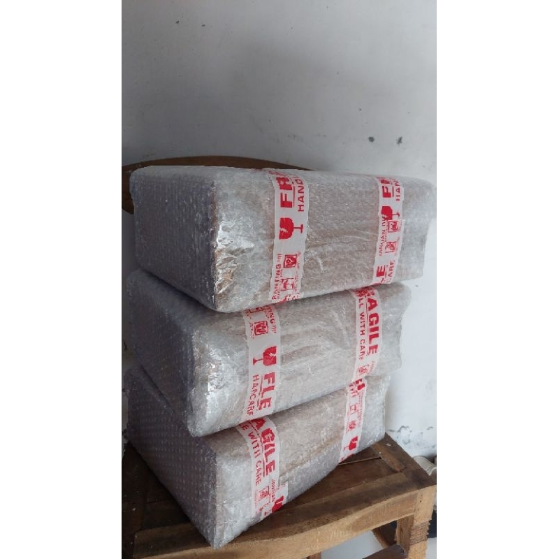 

EKSTRAK PACKING | DOUBEL BUBBLE WRAP | KARDUS PACKING