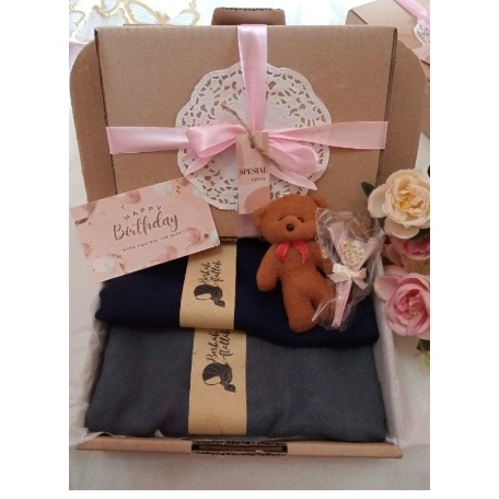 PAKET HAMPERS KEKINIAN!! Hampers jilbab , kado ulang tahun cewe , Hampers hari ibu , Hampers hari gu