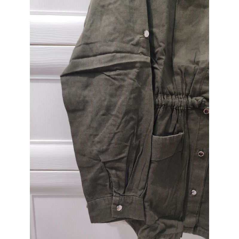 preloved blouse semi parka warna hijau army