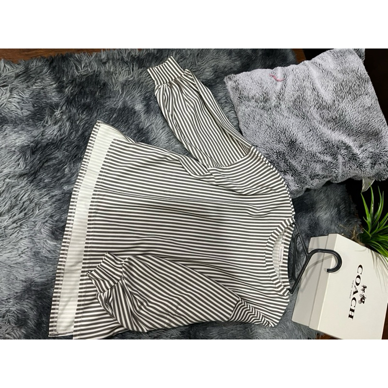 blouse salur lengan balon