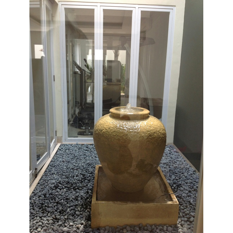 air mancur gentong ukuran besar