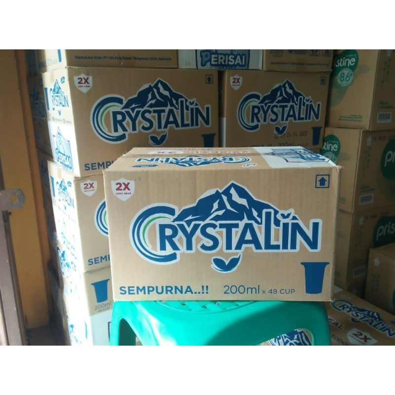 

Crystalin cup 200 ml isi 48 gelas crystaline 330 ml isi 24 botol air minum mineral Crystalline per dus karton 200ml 330ml