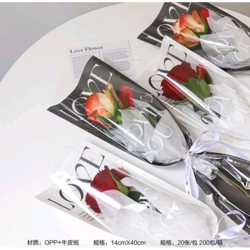 

(READY) Plastik Bunga LOVE. 1 tangkai ecer per lembar Wrapping Plastik untuk Mini Buket Rose 1 pak ( 20lembar )