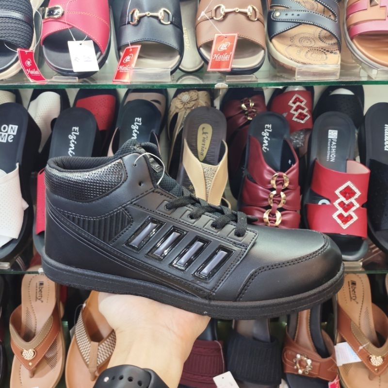 SEPATU SEKOLAH TINGGI HITAM BERTALI SUBARU UKURAN 34-42 BOT