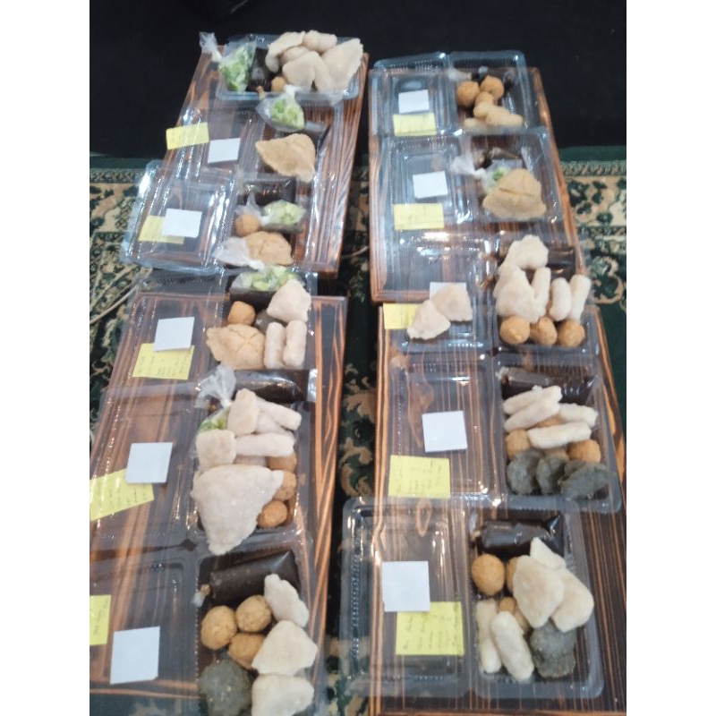 

pempek campur ikan kakap super 10pcs