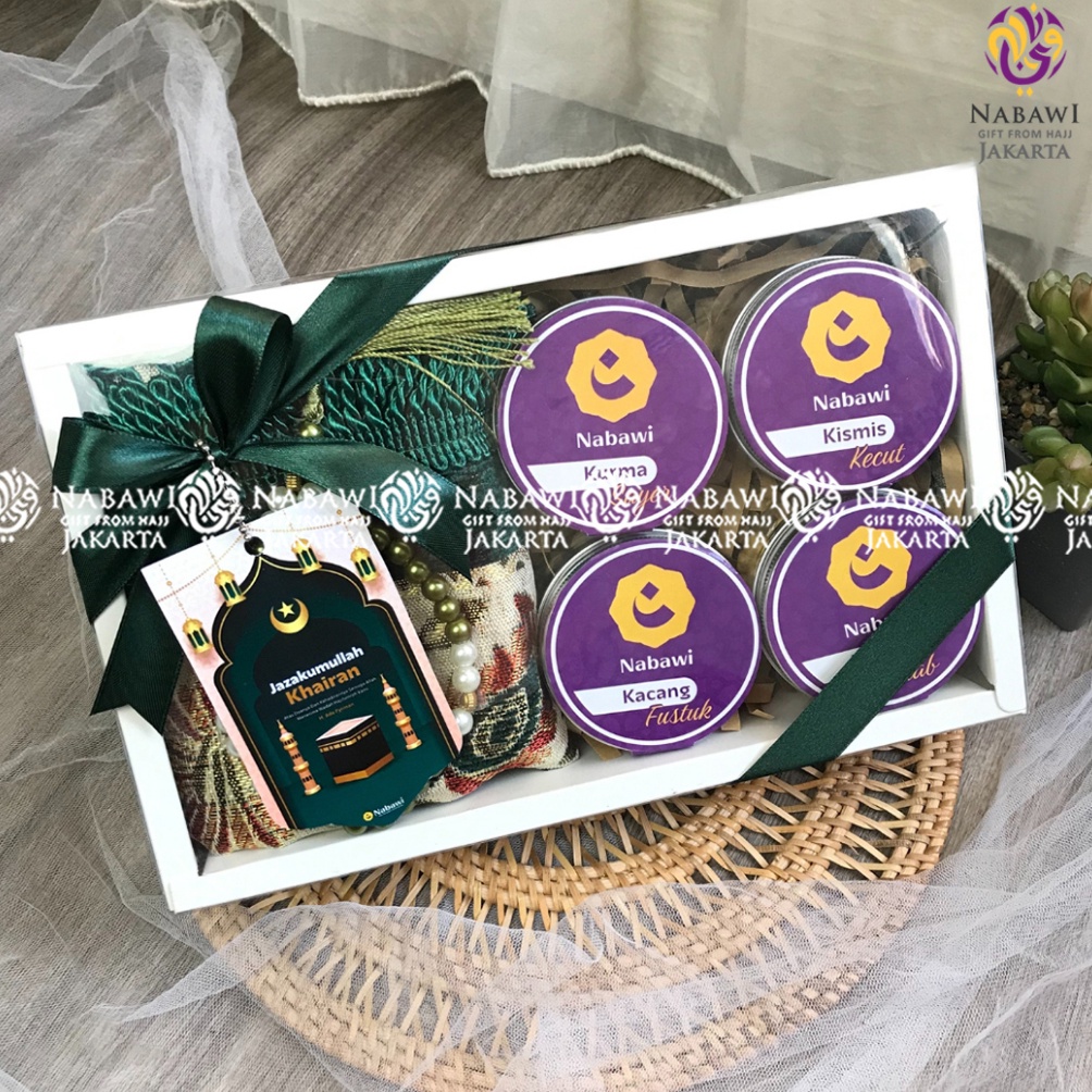 

Nyaman Hampers Gift Hajj Premium Oleh Oleh Haji dan Umroh Khas Arab 6in1 Souvenir Oleh Oleh Haji Umroh Berkualitas