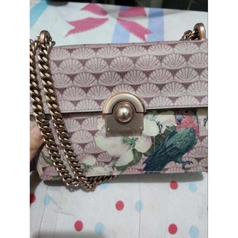 Jestina Sling Bag Preloved