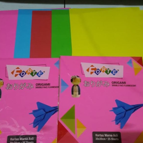 

Hot Limited Kertas Lipat Origami Forte 3 x 3 cm 25 lbr