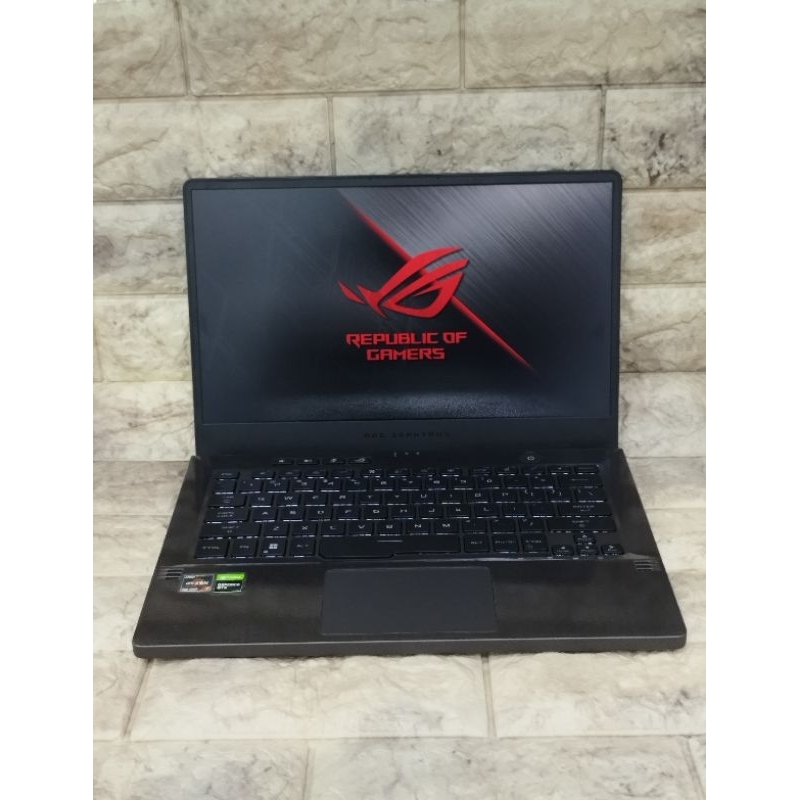 Laptop Asus zephyrus G14 AMD Ryzen 7 RAM 16 GB SSD 512 GB Nvidia GeForce GTX1650