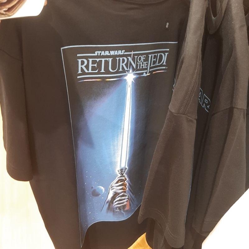 Uniqlo X Star Wars