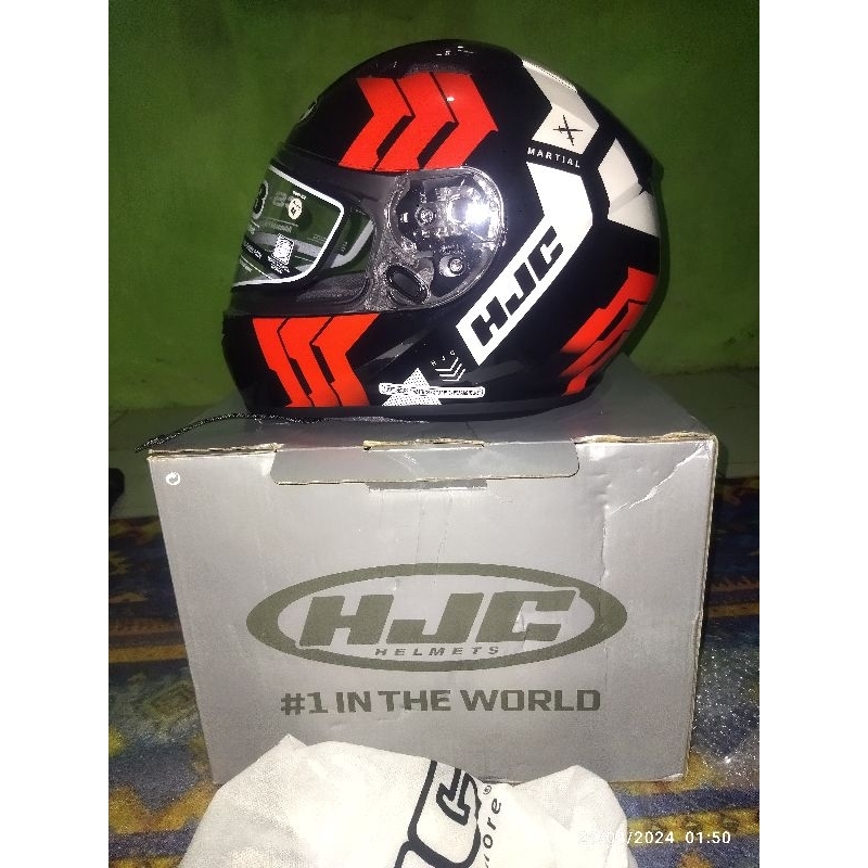 helmet HJC CS R3