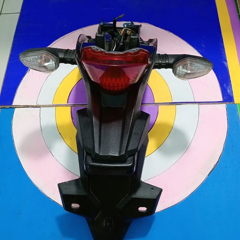 spakbor belakang crf 150 original seken