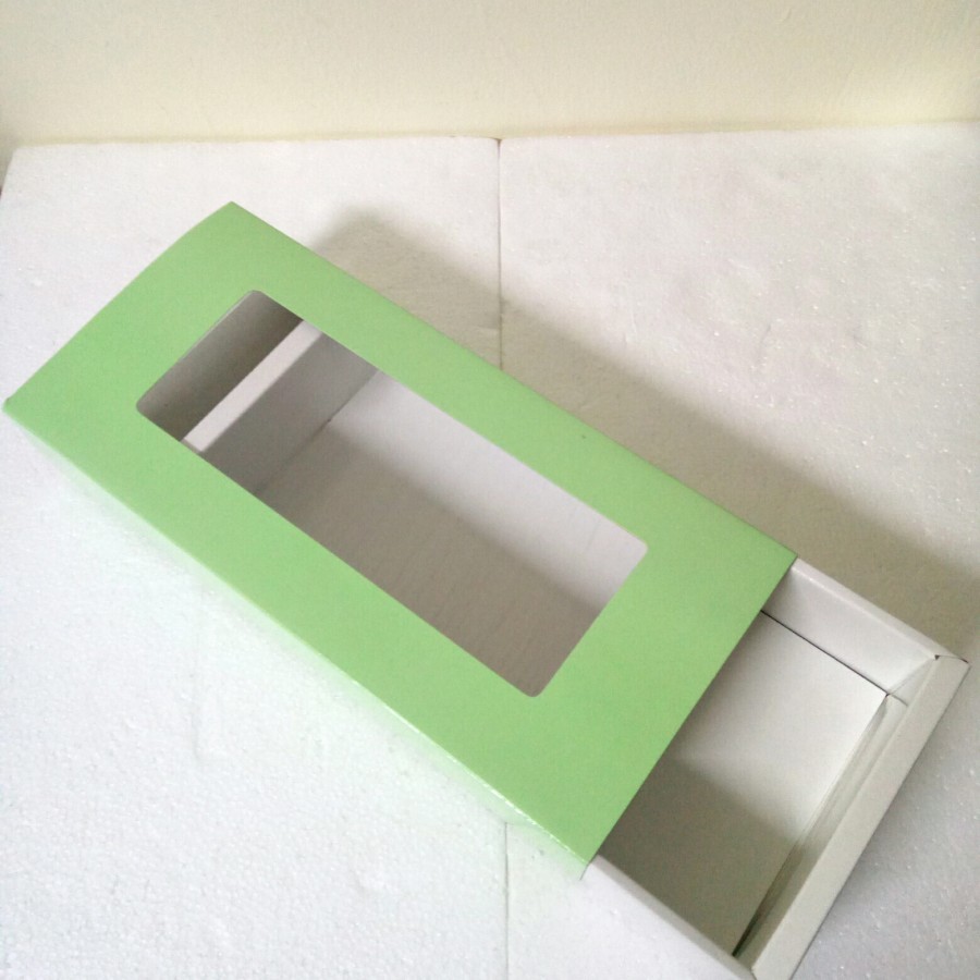 

Box Brownies Slot 26cm x 12cm x 5.5cm