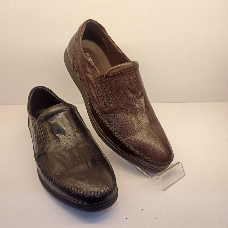 Sepatu pierre cardin ( New)