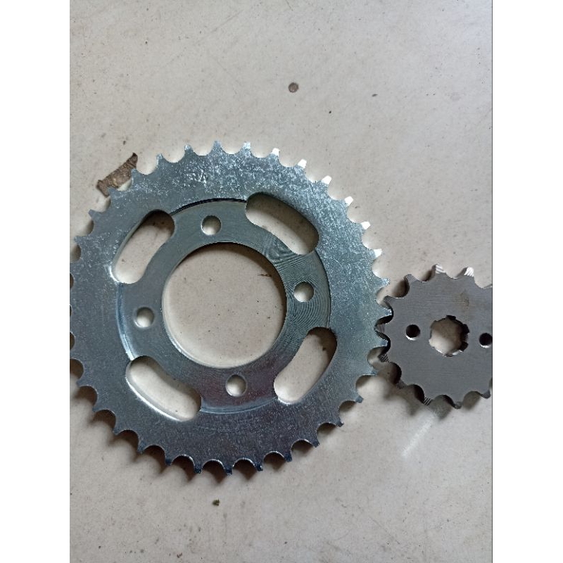 GIR BELAKANG 428 GRAND GEAR BLK MOTOR GRAND SUPRA X 100 PRIMA WIN TEBAL 428 MODEL SSS 28 /30/ 32 /34