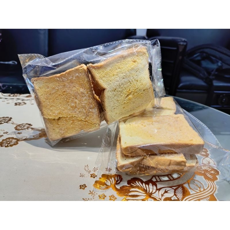 

Roti Kering Krispi (Manis) 6 pcs per bungkus