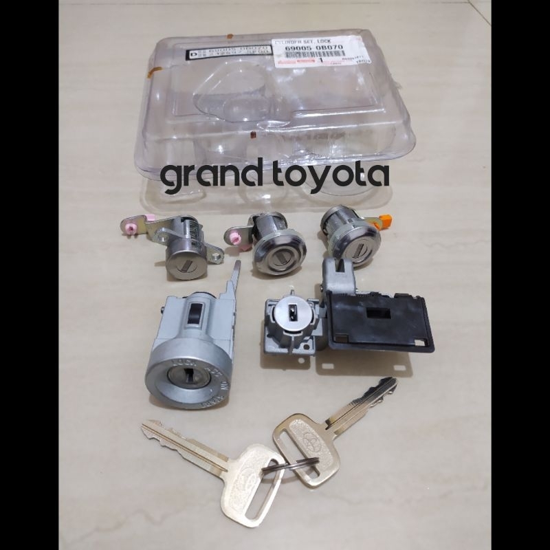 Kunci set kijang kapsul kijang efi krista Original