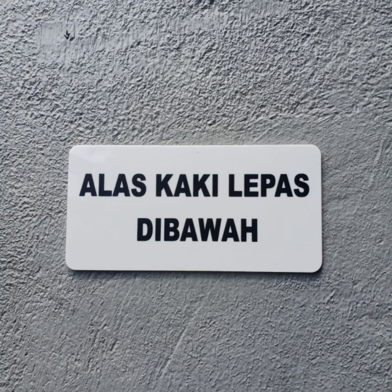 

sign alas kaki lepas dibawah