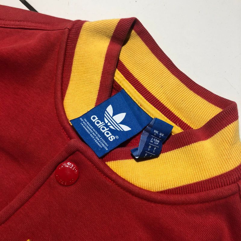 Adidas varsity big logo