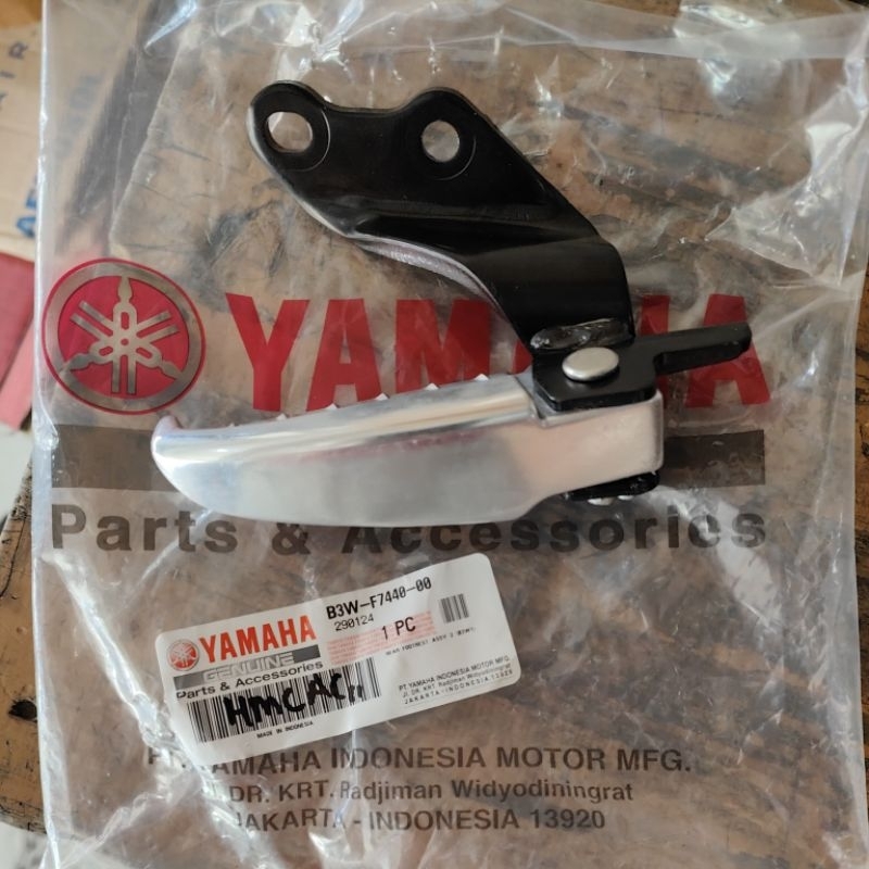 kedudukan footstep belakang mio gear 125 kanan ori ymh