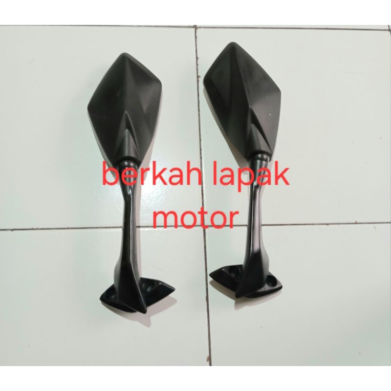 spion CBR 250 RR ORIGINAL HOONDA..
