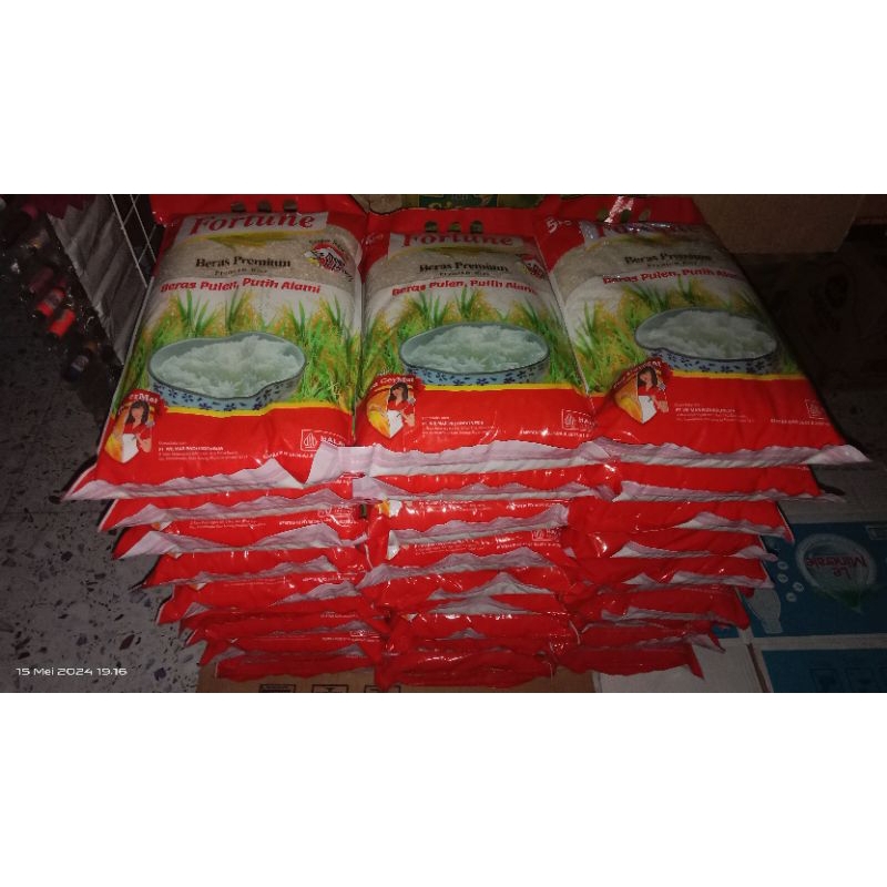 

BERAS PREMIUM FORTUNE 5 KG