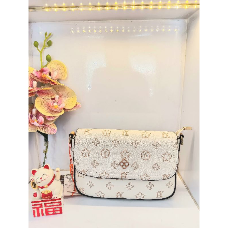 Tas elegan putih/tas wanita/tas kondangan/tas wisuda