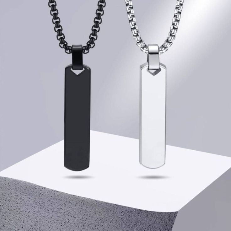 Axoraa Store - Kalung Rollo Bandul Liontin Balok Hitam dan Silver Titanium Stainless Steel