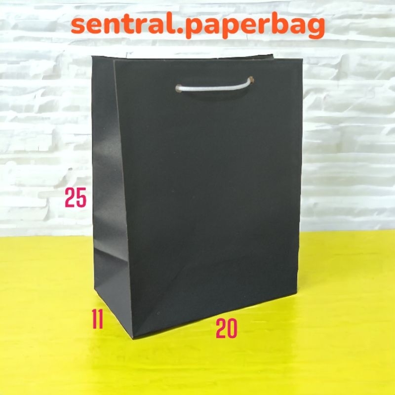 

paperbag polos hitam uk 20x11x25