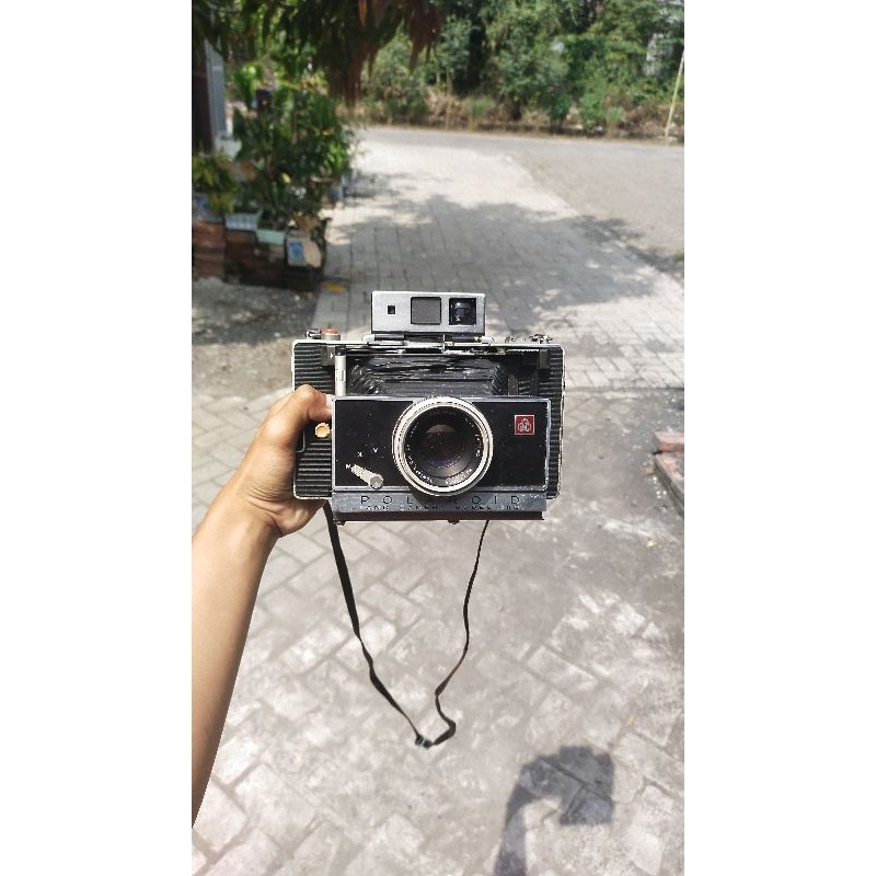 kamera polaroid antik jadul
