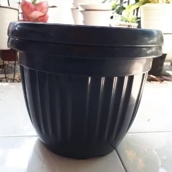 POT HITAM UKURAN 30CM