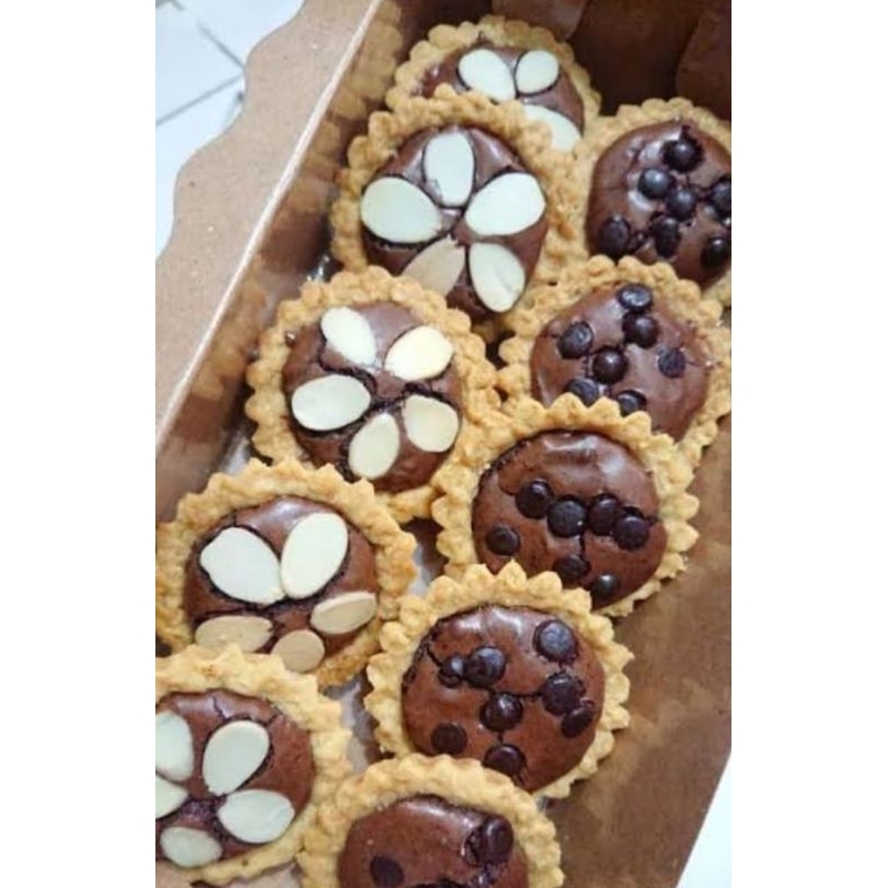 

PIE BROWNIES MINI ( 1 box isi 10)