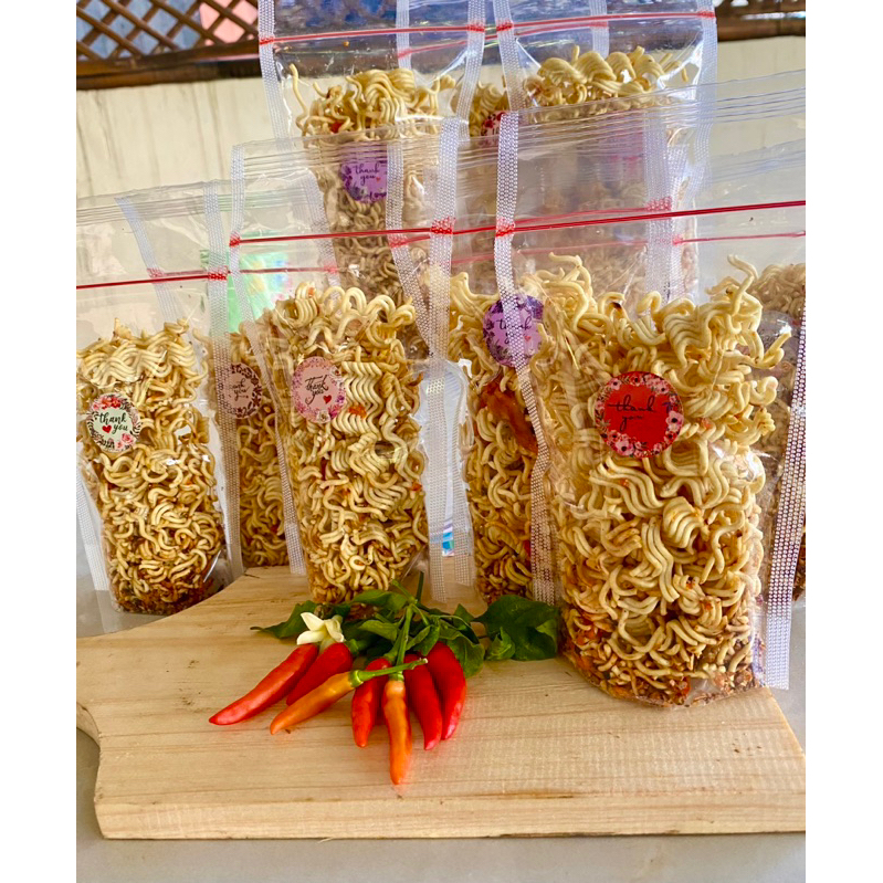 

MIE KERING PEDAS KRIUK CAMILAN PEDAS / MIE JADUL / MIE ASIN GURIH / MIE AOUTENTIK / MIE DOWER