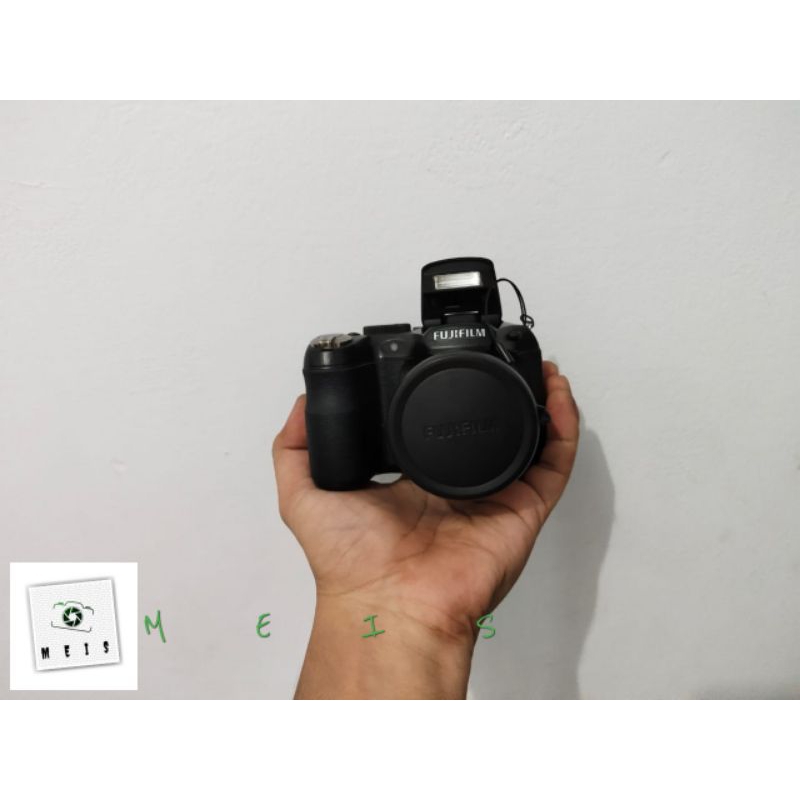 Kamera Digital Fujifilm Finepix S2950 Mulus Banyak Bonus