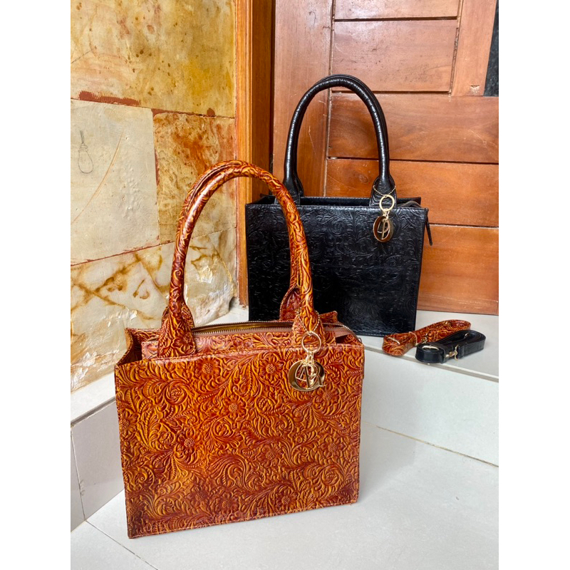 Wb ukir kulit sapi ukir asli