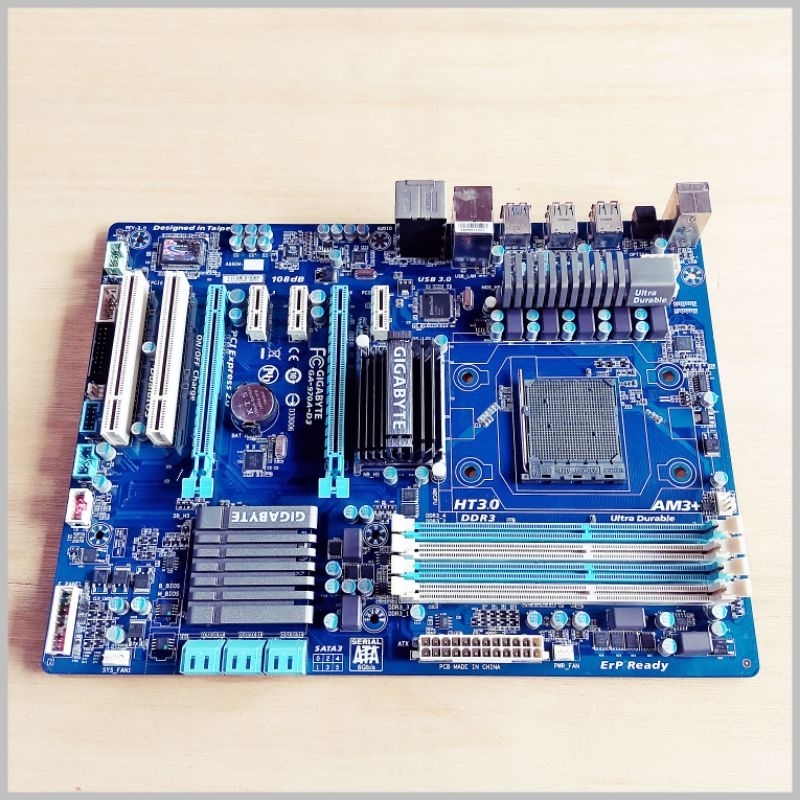 AMD AM3+ PLUS brand GIGABYTE GA-970A-D3 Motherboard Mainboard