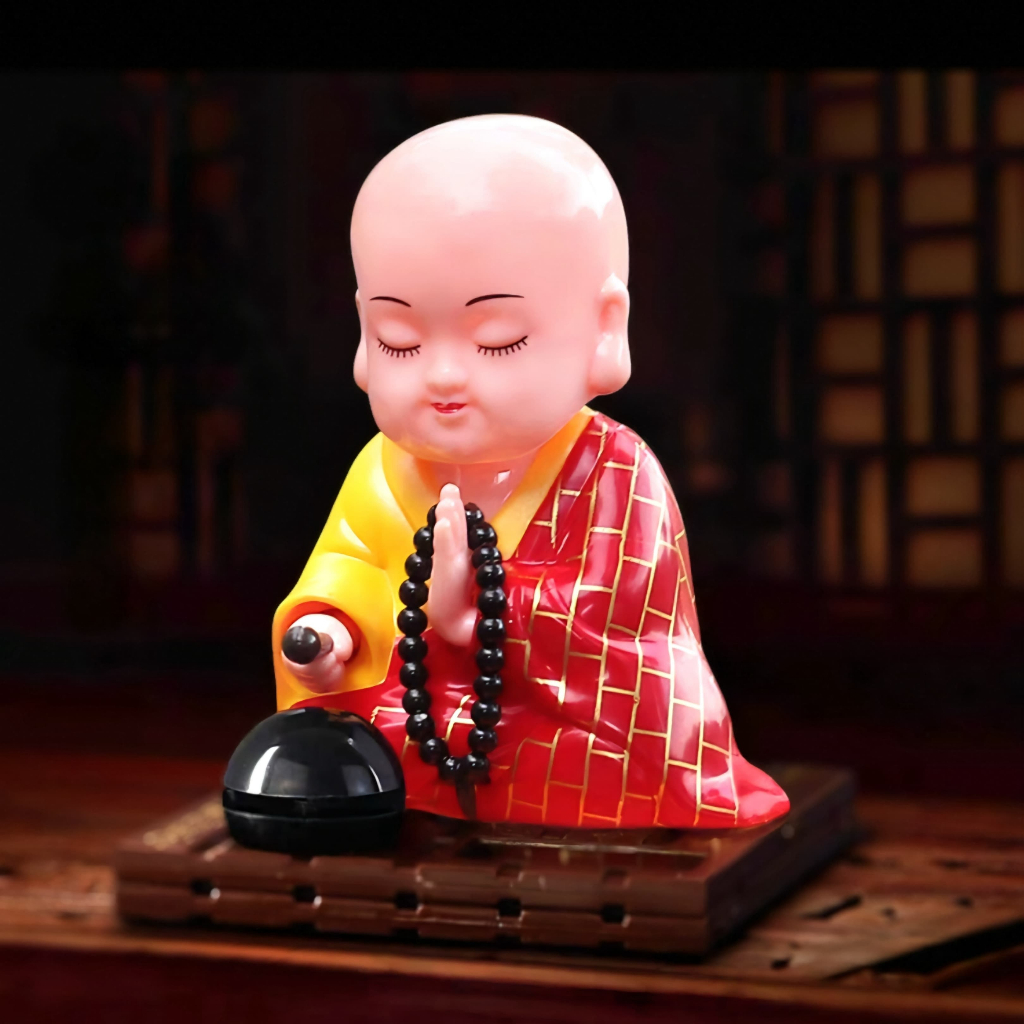 Pajangan Patung Biksu Buddha / Dashboard Mobil Solar Biksu Buddha / Biksu Buddha