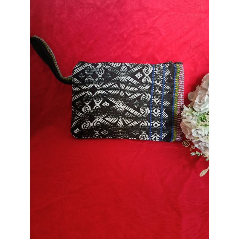 dompet sidan dompet pua kumbu dayak tenun Dayak iban