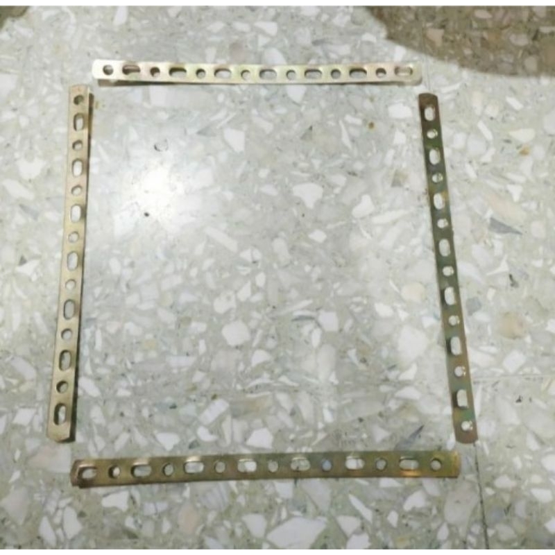 Plat Besi Lubang Serbaguna / Plat Braket Panjang 30cm