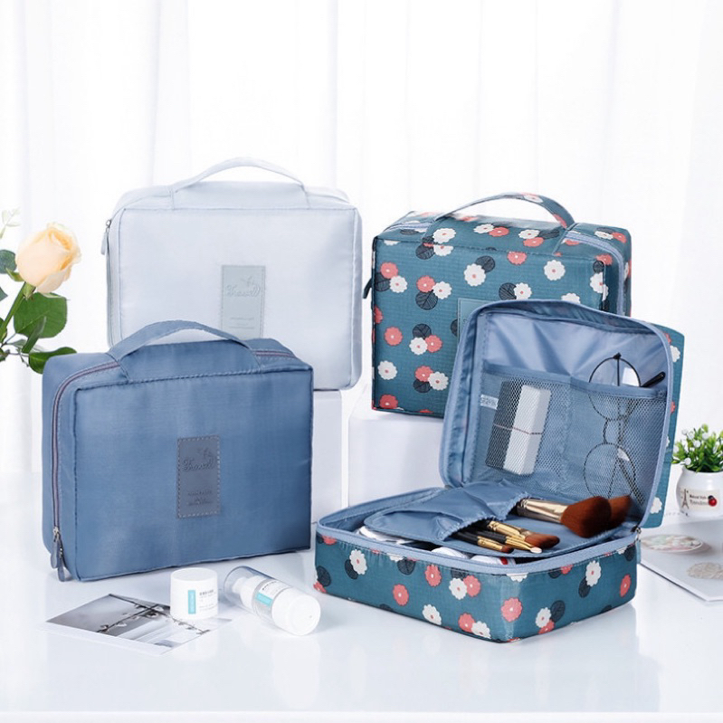 Tas Kosmetik Travel Bag Pouch / Multi Pouch Travel Organizer / Tas Make Up Monopoly Lucu