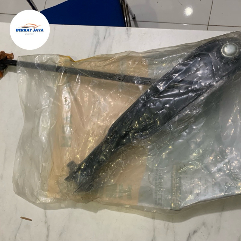 Lower Arm Assy S88/S89 86-95 Kanan/Kiri